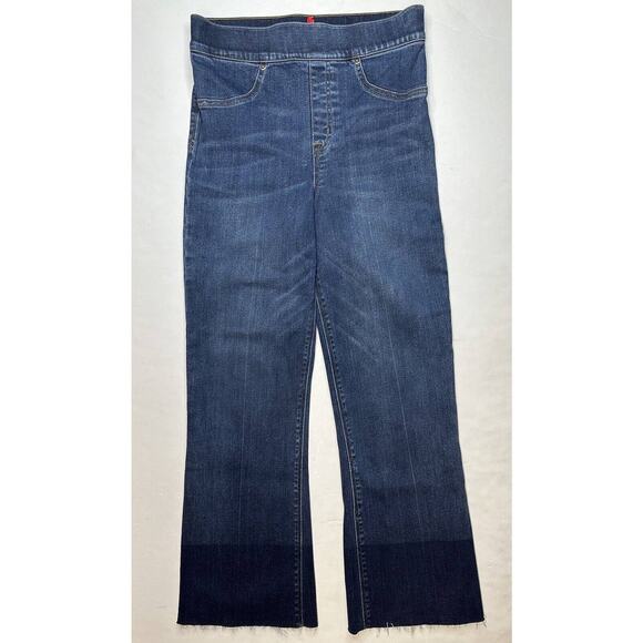 Spanx Cropped Flare Jeans Womens Small Pull On High Rise Stretch Denim Fray EUC - Picture 2 of 12